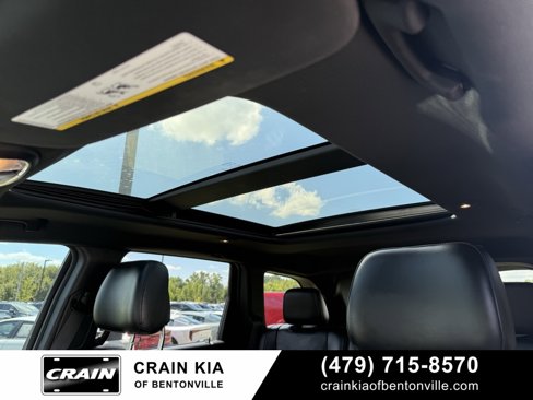 Used 2016 Jeep Grand Cherokee Limited 75th Anniversary image 3
