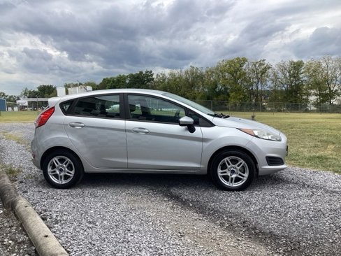 Used 2019 Ford Fiesta SE image 4