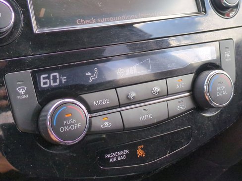Used 2020 Nissan Rogue SV image 19