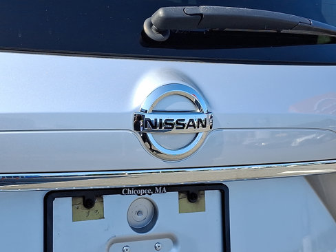 Used 2019 Nissan Rogue SV image 30
