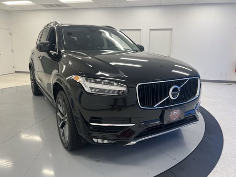 Used 2018 Volvo XC90 T5 Momentum w/ Convenience Package image 1