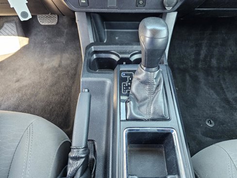Used 2018 Toyota Tacoma SR image 23