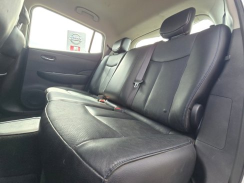 Used 2013 Nissan Leaf SL w/ Premium Pkg image 19