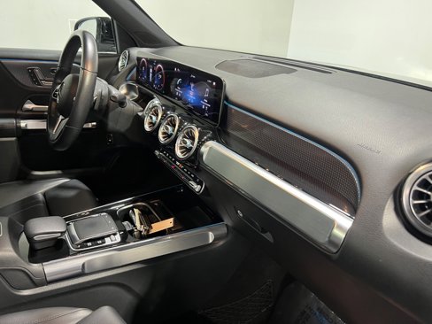 Used 2020 Mercedes-Benz GLB 250 4MATIC image 47