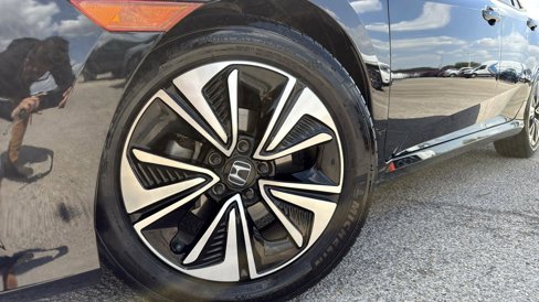 Used 2016 Honda Civic EX-L image 9
