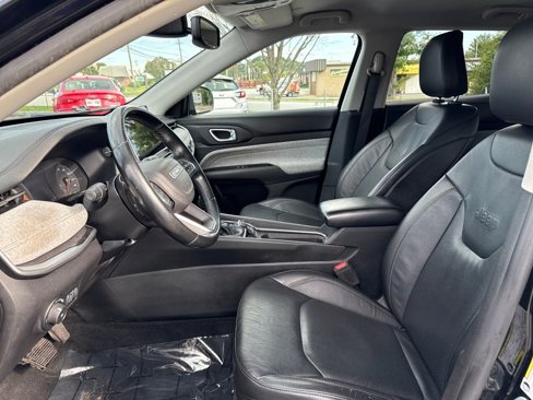 Used 2022 Jeep Compass Latitude image 11
