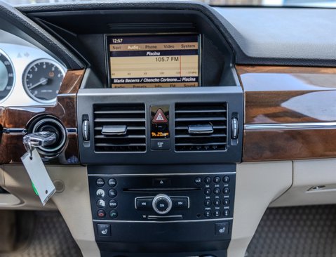 Used 2010 Mercedes-Benz GLK 350 4MATIC image 20