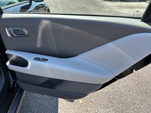 Used 2023 Hyundai Ioniq 6 SEL image 17