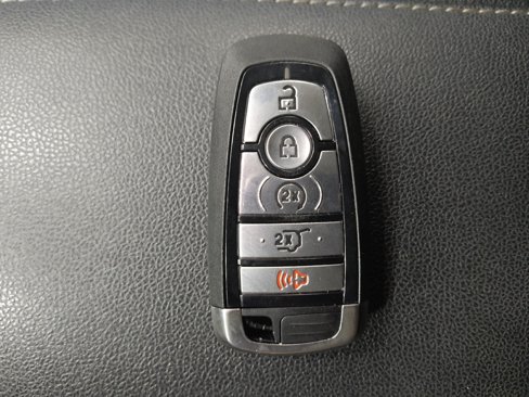 Used 2020 Ford Escape SEL image 32