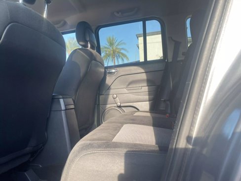 Used 2015 Jeep Patriot Sport image 11