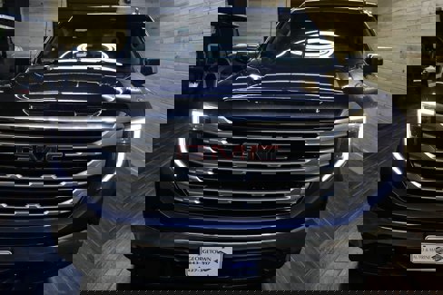 Used 2022 GMC Sierra 1500 SLE image 7
