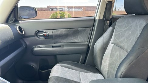 Used 2011 Scion xB image 33