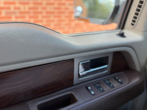 Used 2010 Ford F150 Platinum image 21