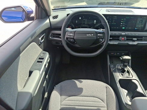 New 2025 Kia K4 EX image 12