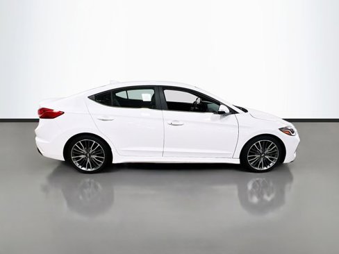 Used 2017 Hyundai Elantra Sport image 8