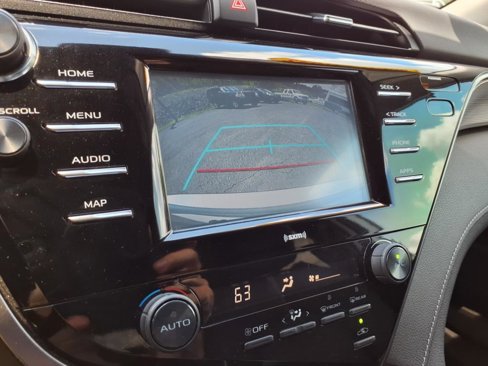 Used 2020 Toyota Camry SE image 20