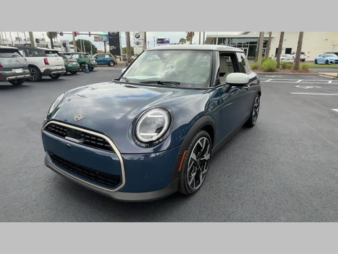 Certified 2025 MINI Cooper 2-Door Hardtop image 33