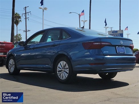 Used 2020 Volkswagen Jetta image 2