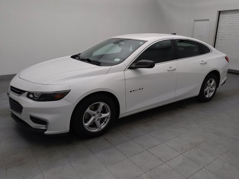 Used 2017 Chevrolet Malibu LS image 2
