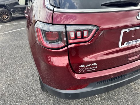Used 2022 Jeep Compass Limited image 8