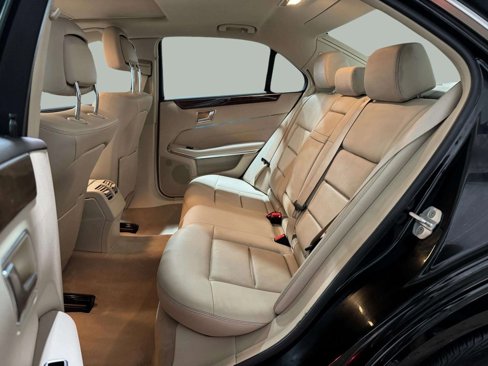 Used 2015 Mercedes-Benz E 350 4MATIC Sedan image 25