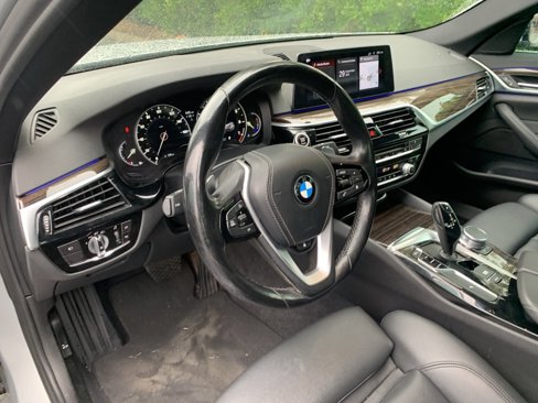 Used 2018 BMW 530i xDrive image 8