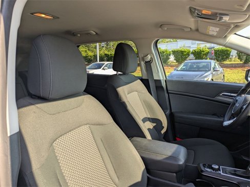Used 2023 Kia Sportage LX image 33