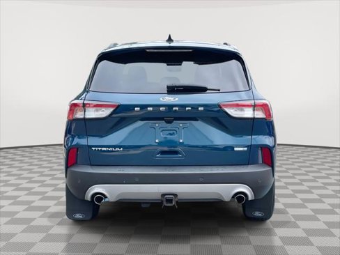 Used 2020 Ford Escape Titanium image 6
