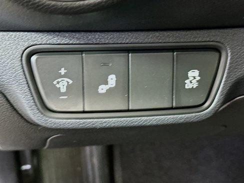 Used 2023 Kia Forte LXS w/ LXS Technology Package image 11