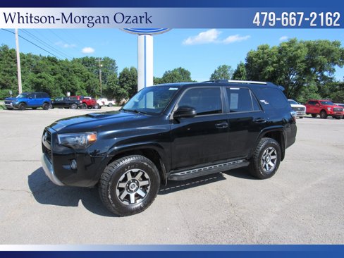 Used 2017 Toyota 4Runner TRD Off-Road image 3