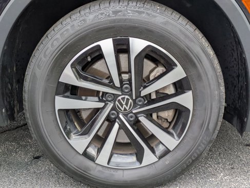 Used 2022 Volkswagen Tiguan S image 24