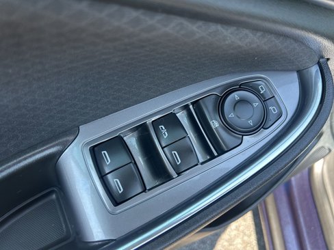 Used 2016 Chevrolet Malibu LT image 18