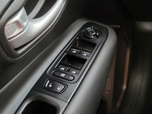 Used 2023 Jeep Renegade Latitude image 13