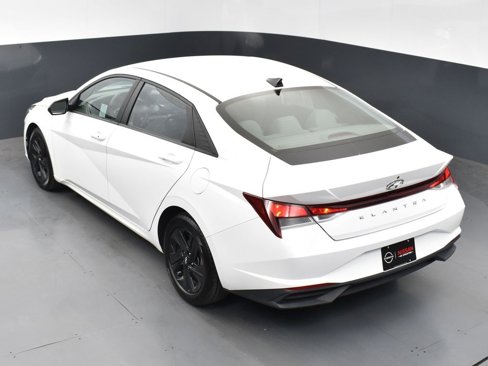 Used 2023 Hyundai Elantra SEL image 48