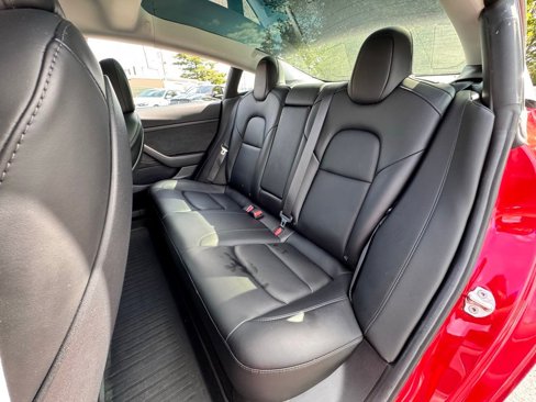 Used 2021 Tesla Model 3 Standard Range Plus image 11