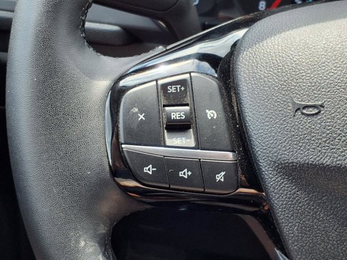 Used 2022 Ford Escape SE w/ Cold Weather Package image 18