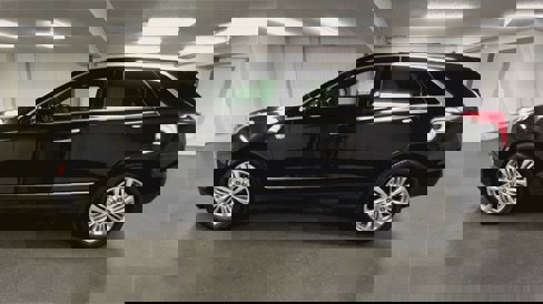Used 2018 Cadillac XT5 Premium Luxury image 5