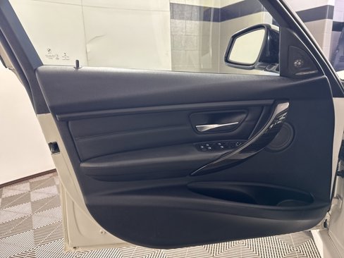 Used 2015 BMW 335i xDrive Sedan image 15