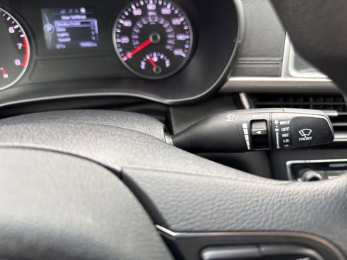 Used 2018 Kia Optima LX image 26