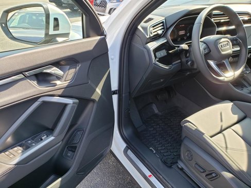 New 2025 Audi Q3 2.0T Premium image 6