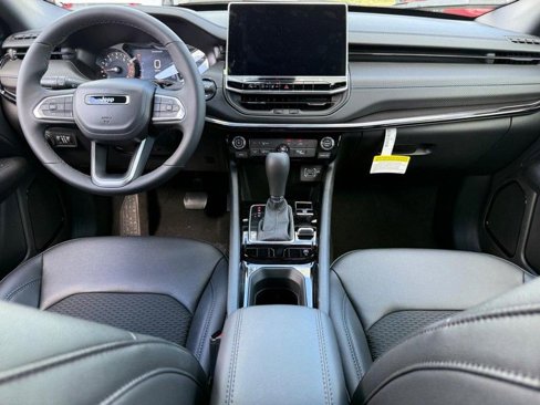 New 2026 Jeep Compass Latitude image 6