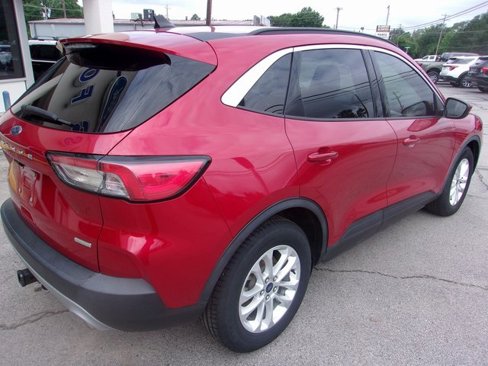 Used 2020 Ford Escape SE image 8