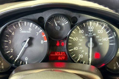 Used 2015 MAZDA MX-5 Miata Club image 12