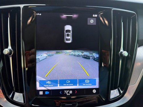 Certified 2023 Volvo S60 B5 Core image 24