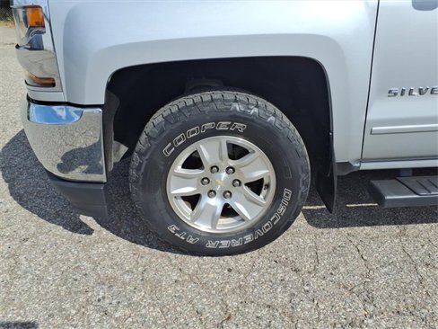Used 2016 Chevrolet Silverado 1500 LT w/ All Star Edition image 4