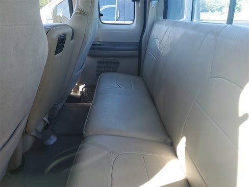 Used 2000 Ford F250 Lariat image 6
