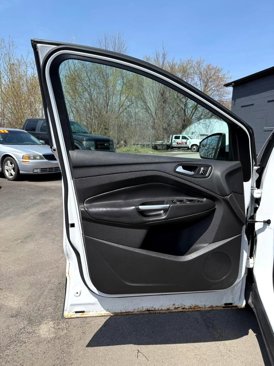 Used 2013 Ford Escape SE image 14