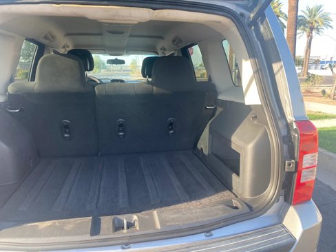 Used 2015 Jeep Patriot Sport image 23