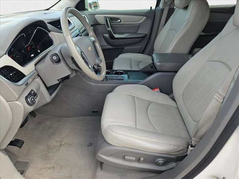 Used 2015 Chevrolet Traverse LTZ image 16