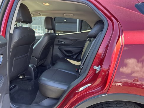 Used 2020 Buick Encore Preferred image 18